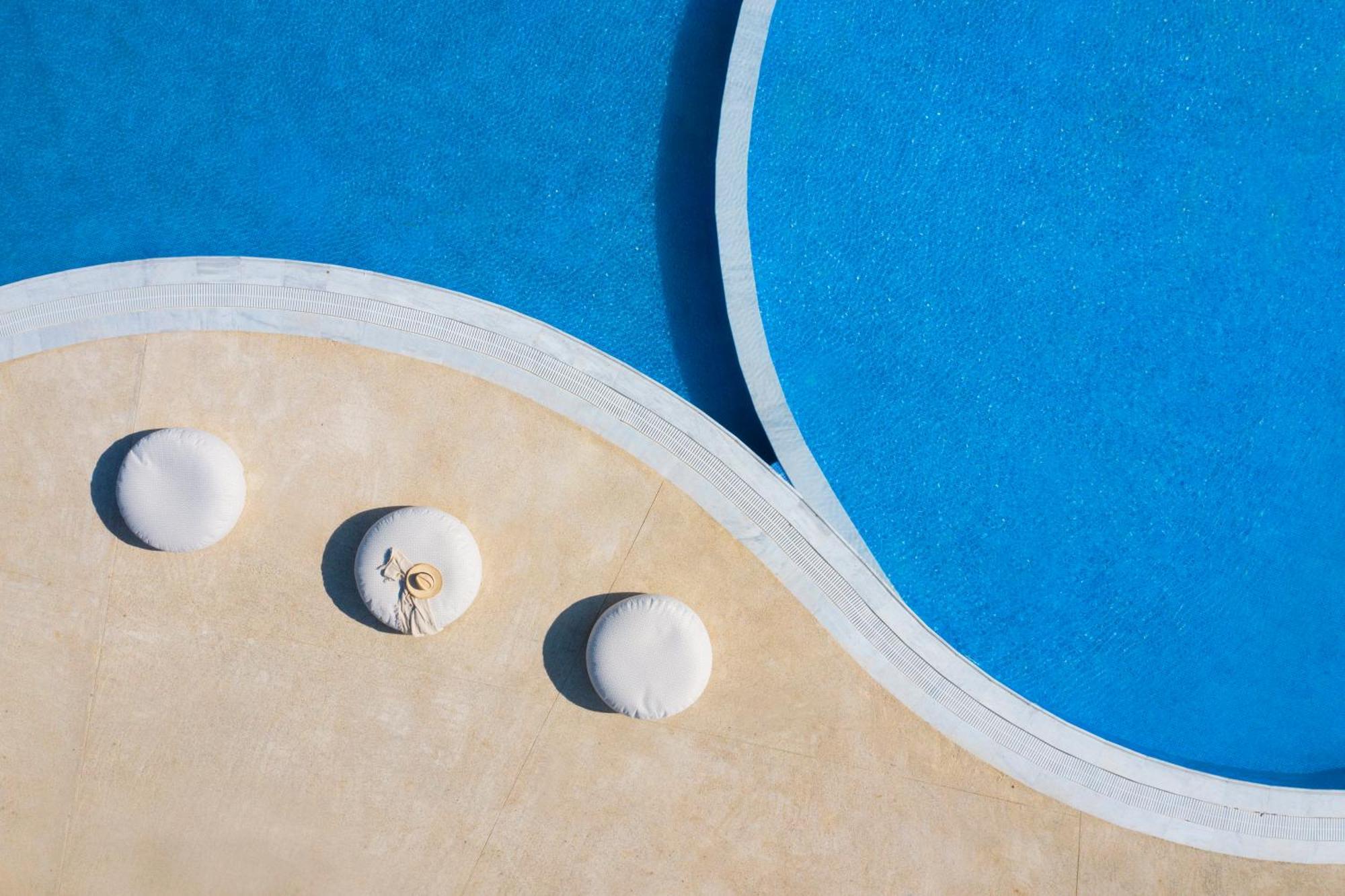 Ajul Luxury Hotel & Spa Resort, A Registry Collection Hotel アギア・パラスカヴィ エクステリア 写真