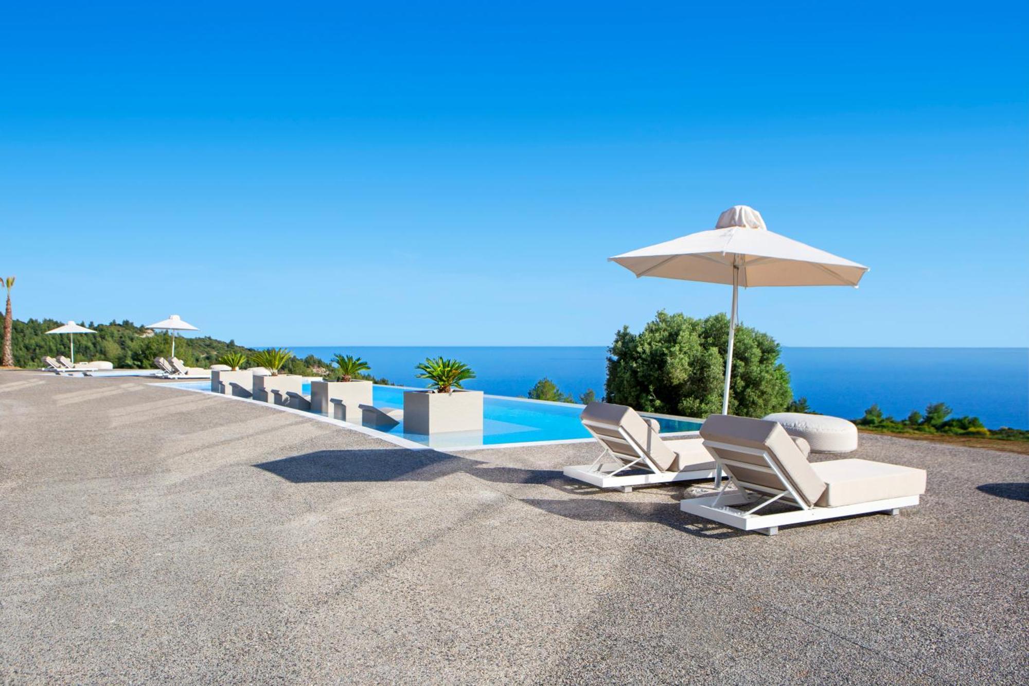 Ajul Luxury Hotel & Spa Resort, A Registry Collection Hotel アギア・パラスカヴィ エクステリア 写真