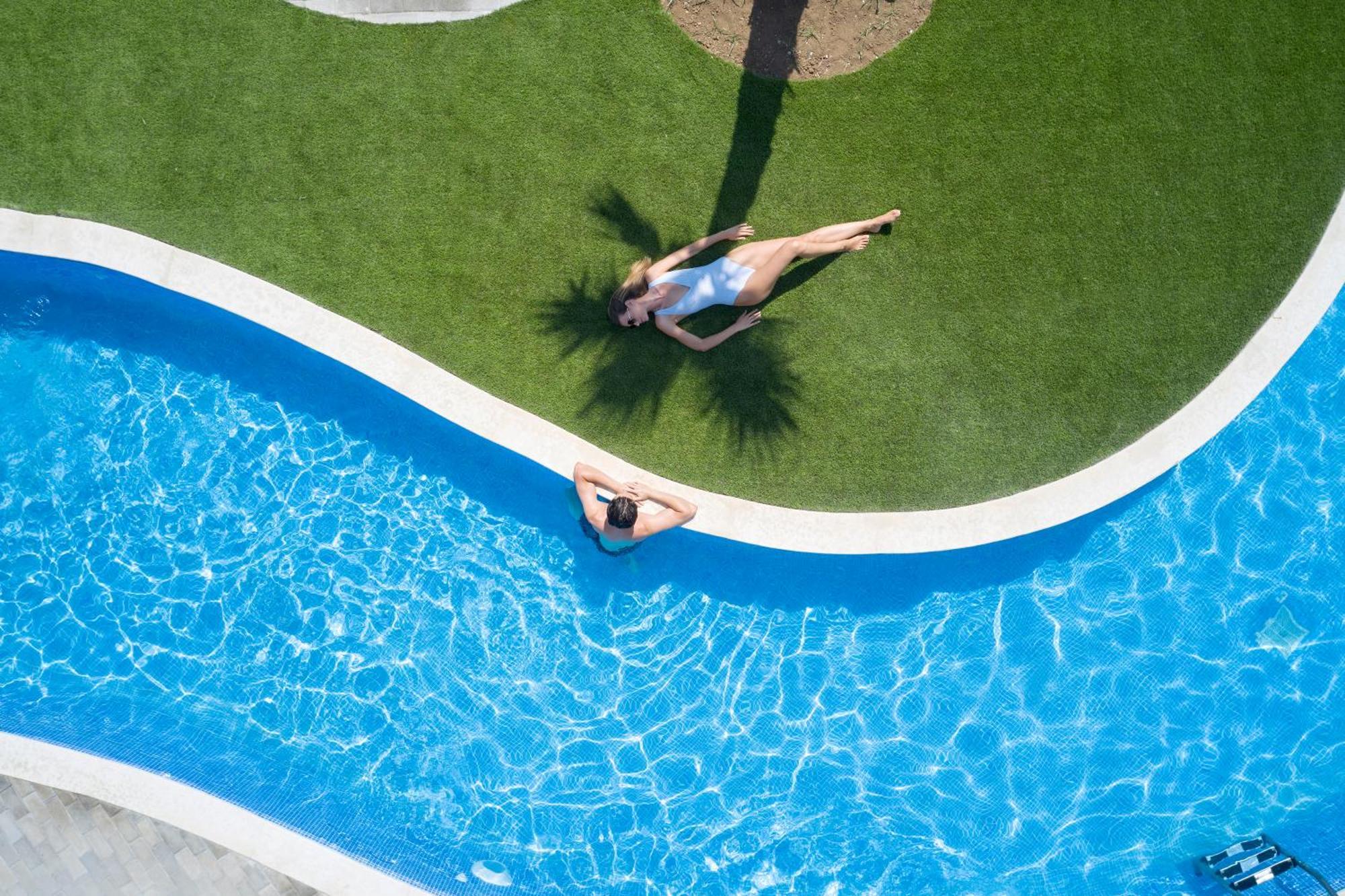 Ajul Luxury Hotel & Spa Resort, A Registry Collection Hotel アギア・パラスカヴィ エクステリア 写真