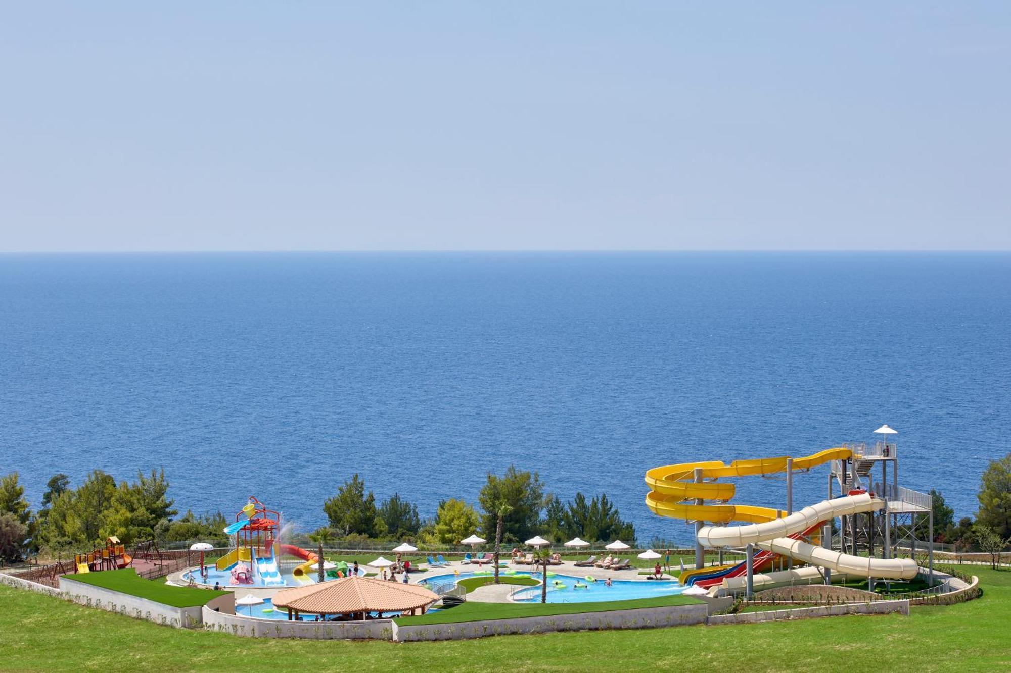 Ajul Luxury Hotel & Spa Resort, A Registry Collection Hotel アギア・パラスカヴィ エクステリア 写真