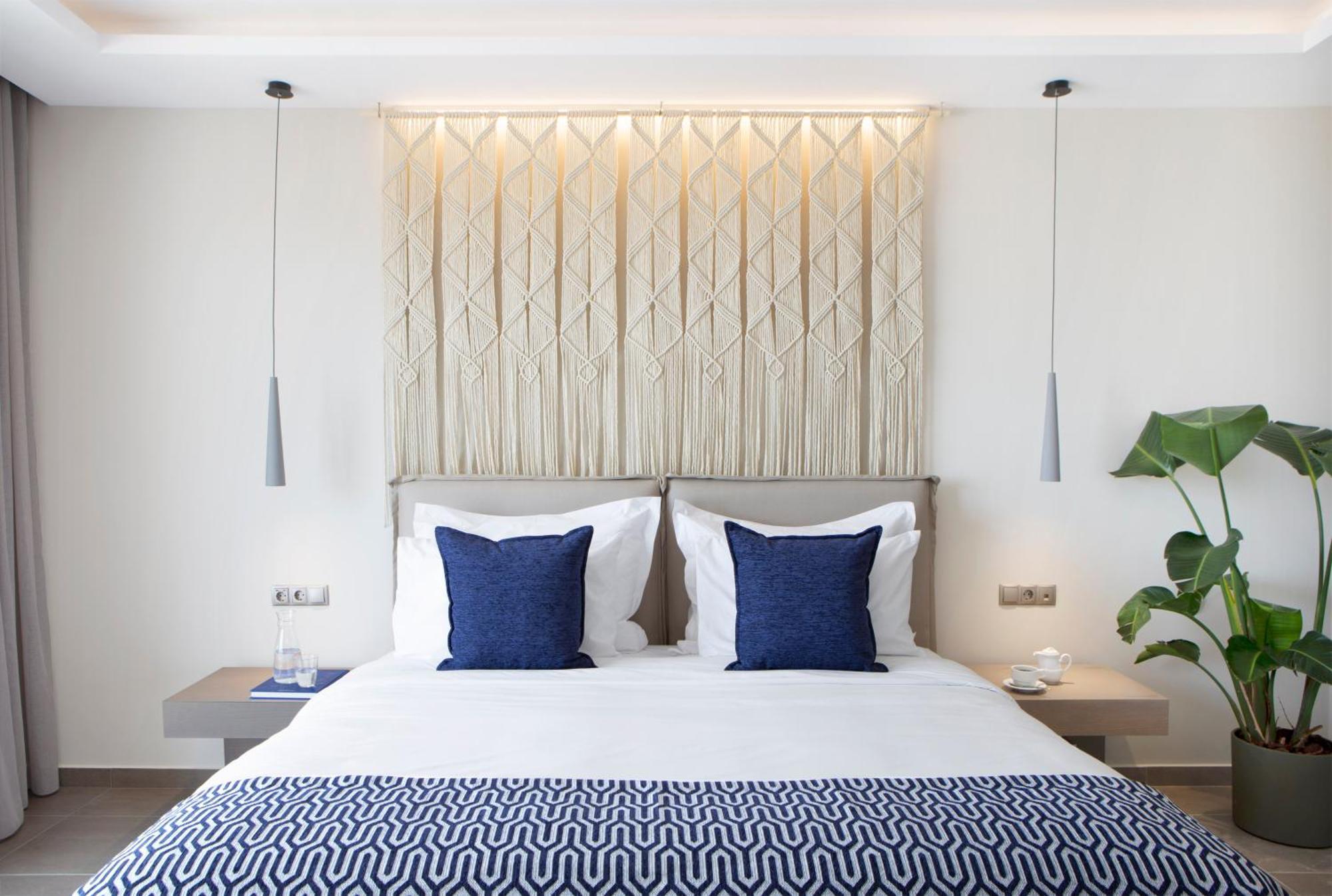 Ajul Luxury Hotel & Spa Resort, A Registry Collection Hotel アギア・パラスカヴィ エクステリア 写真
