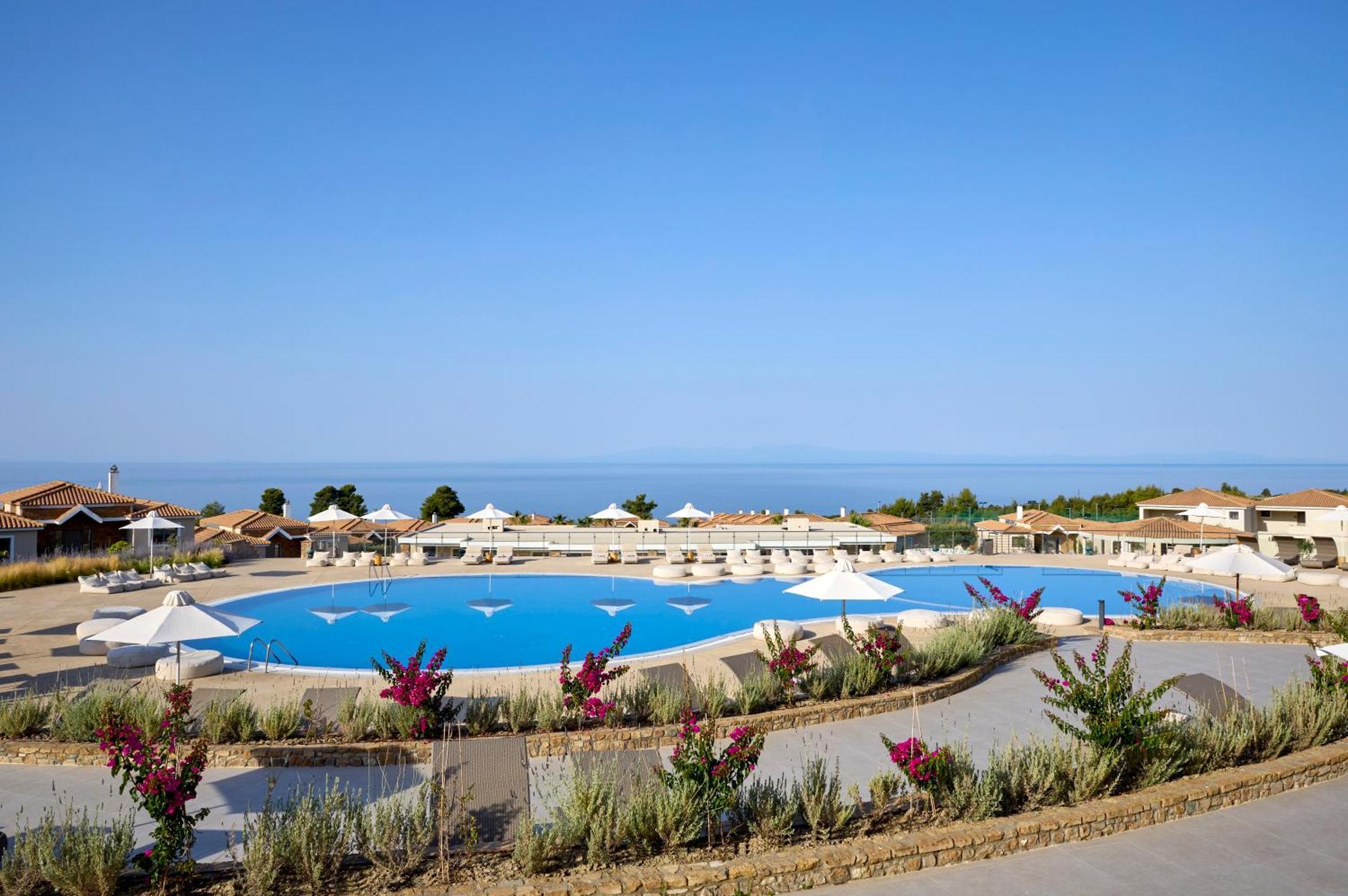 Ajul Luxury Hotel & Spa Resort, A Registry Collection Hotel アギア・パラスカヴィ エクステリア 写真